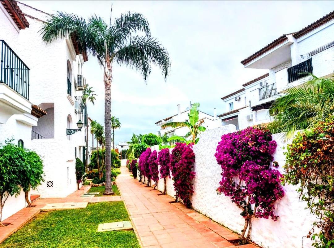 Paraiso Y Mar Apartment Estepona Exterior photo